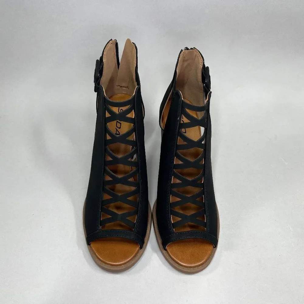 Soda Women's Size‎ 8.5 Black Peep Toe Ankle Boots